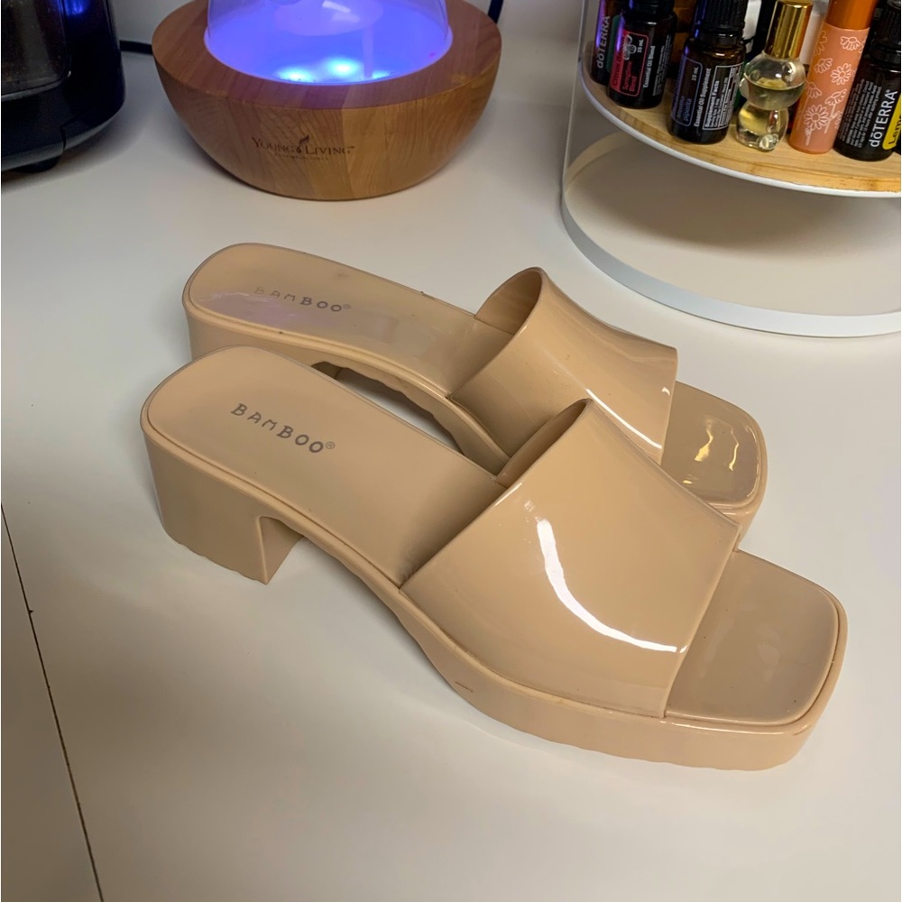 Size 9 Bamboo Platforms ❤️‍🔥